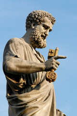 Obraz premium Statue of Saint Peter outside St Peter's basilica. Rome. Italy.