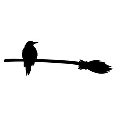 Logo con silueta de cuervo negro en escoba de bruja para su uso en invitaciones y tarjetas de Halloween © teracreonte