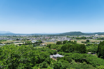 Obraz premium 山之口あじさい公園(松尾城跡)から見た都城市山之口町の町並み