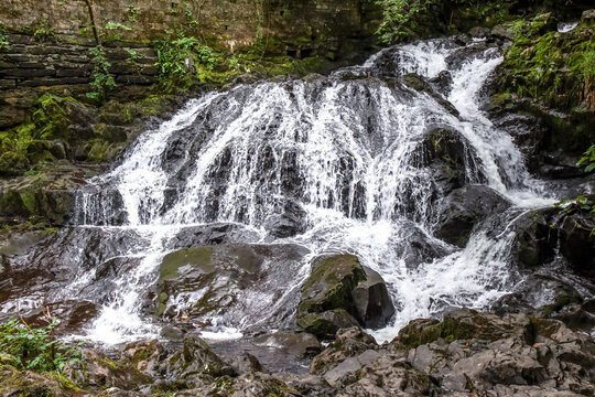 Waterfall - Fast Shutter