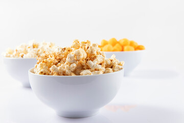 bowl of popcorn	