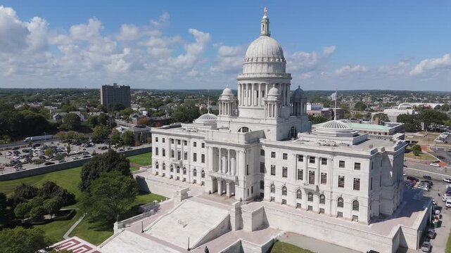 flying towards RI state capitol in Providence