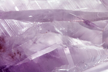 Obraz premium Beautiful close up of quartz crystal rock shard with reflective rainbow spiritual light