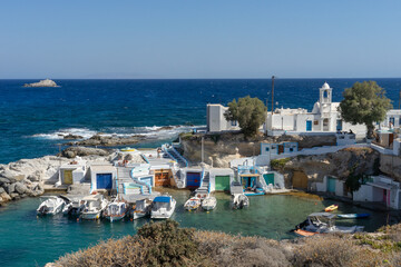 fotografie aeree dell' isola di milos in grecia