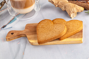 Sweet ginger cookies for snack