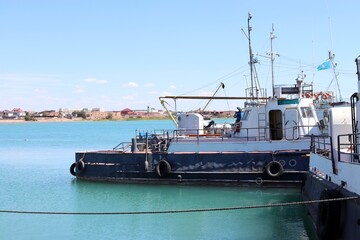 Fototapeta premium Fishing boats on the shore of Lake Balkhash