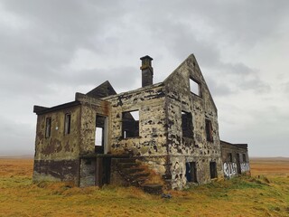 Fototapeta premium old abandoned house in iceland