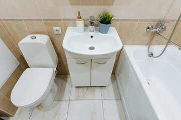 Explore the world of modern bathroom design that focuses on clean lines and an organized, functional space to enhance your daily routines and elevate your comfort and hygiene experience