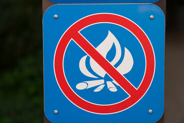 Campfire ban signage 