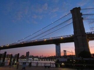 the view from Brooklyn to the Manhattan bridge at dawn, New York