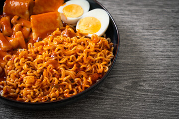 Korean instant noodles with Korean rice cake and fish cake and boiled egg