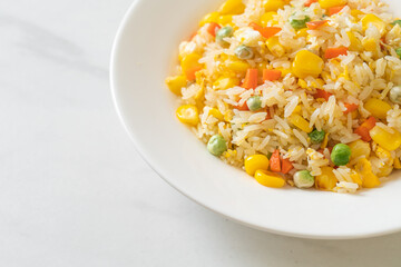 fried rice with mixed vegetable (carrot, green bean peas, corn) and egg