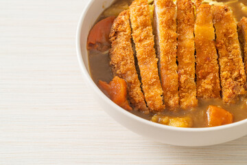 curry ramen noodles with tonkatsu fried pork cutlet
