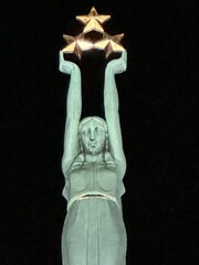 statue of virgin mary
