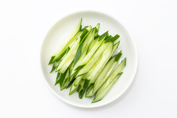 千切りしたきゅうり　白バック