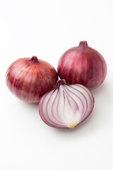 紫玉ねぎ　白バック