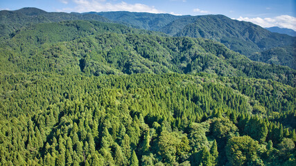 日本の富山県朝日町の笹川地区周辺の様子 © crossover.japan