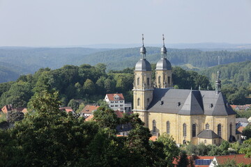 Obraz premium Blick auf die Basilika in Gößweinstein in Bayern
