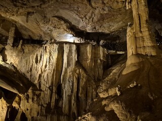 2025 – Interior de las cuevas - Betharram
