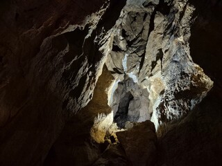 2025 – Interior de las cuevas - Betharram