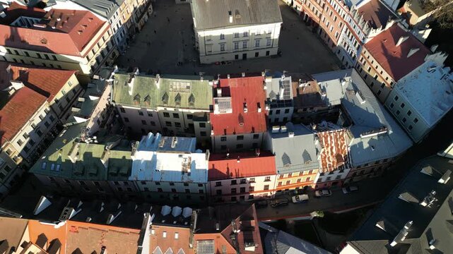 Lublin - Polska - ujęcia z drona zamku Kr&oacute;lewskiego, starego miasta oraz panoramy