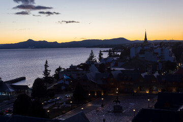 anoitecendo em  Bariloche Argentina Patagônia