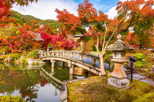 Eikando temple gardens in autumn, Kyoto, Japan