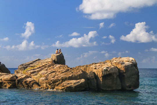 Rock formation in Anse La Roche Bay on Carriacou Island, Grenada. - Powered by Adobe