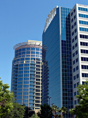 Obraz premium modern living room, elegant furniture, classic design, chandelier, office team, business meeting, corporate teamwork, group of professionals, company staff, winter landscape, beach umbrellas, tropical