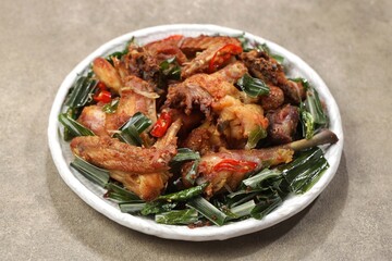 Ayam Tangkap is a typical Acehnese dish made from chicken fried with typical Acehnese spices and herbs.