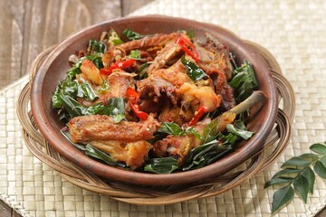 Ayam Tangkap is a typical Acehnese dish made from chicken fried with typical Acehnese spices and herbs.