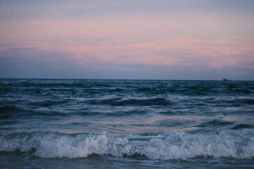 Fototapeta premium sunset over the sea