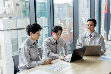 作業服のスタッフ