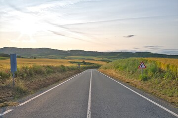 들판 구름 경작 대지 경치