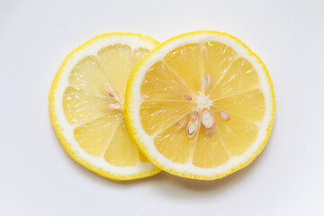 Fresh lemon slices