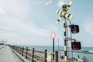 高岡市、雨晴海岸の義経岩踏切