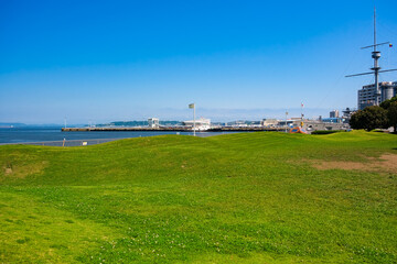 神奈川県横須賀市 三笠公園、芝生広場