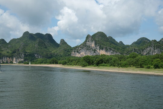 Guilin: hills and river