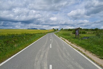 자연 목초 경작 녹색 들판 하늘 구름 아웃도어