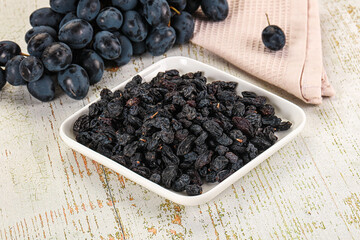 Dry ripe sweet blue raisin