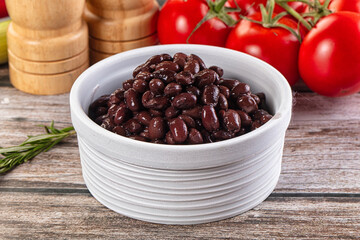 Canned black beans in the bowk