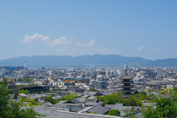 京都東山 八坂の塔と街並み