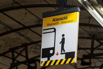 caution gap between platform and transportation