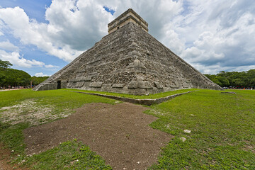 Temple of Kukulcan at Chichen Itza