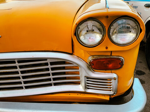 New York Vintage Yellow Taxi Headlight Grille Retro Style