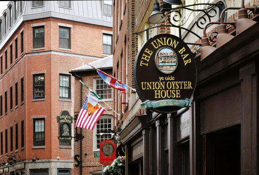 Boston, MA - USA - 08-05-2025: The Union Oyster House and Green Dragon Tavern along the historic Freedom Trail in old Boston