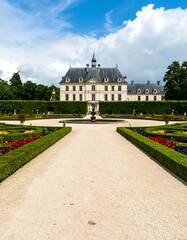 Fototapeta premium Chateau Garden Path View