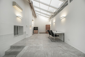 In the context of a renovation, an empty room ceases to be an unused space and becomes the epicenter of creativity and planning.