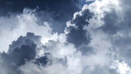 Obraz premium Dramatic sky with cumulus clouds