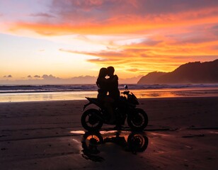 Obraz premium Silhouette of couple on motorcycle at sunset beach